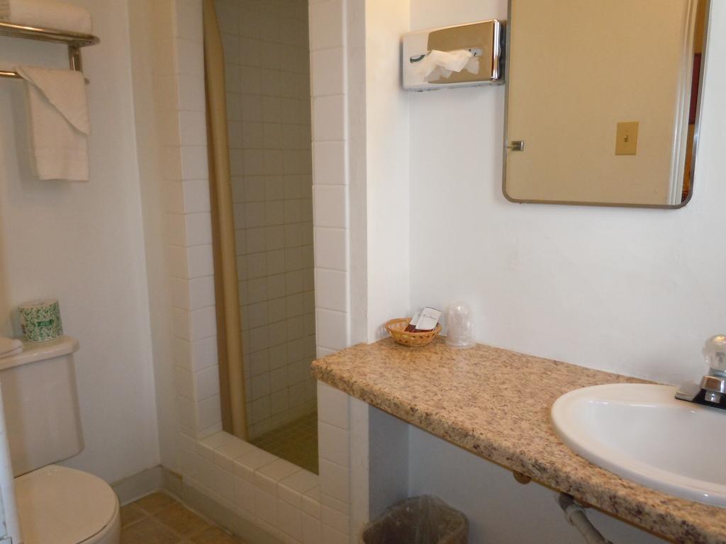 Value Inn Fallon Room photo