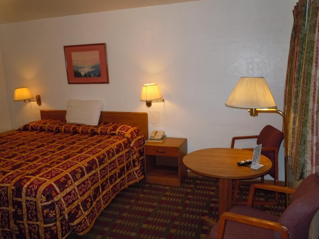 Value Inn Fallon Room photo
